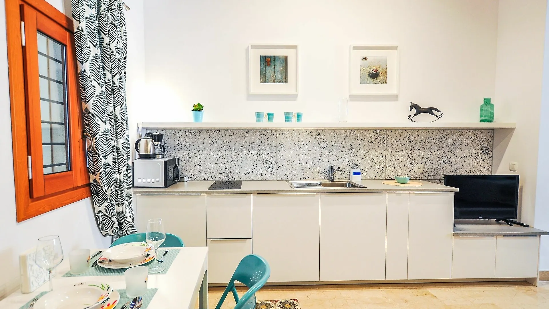Apartament Renthas Vid Loft Malaga