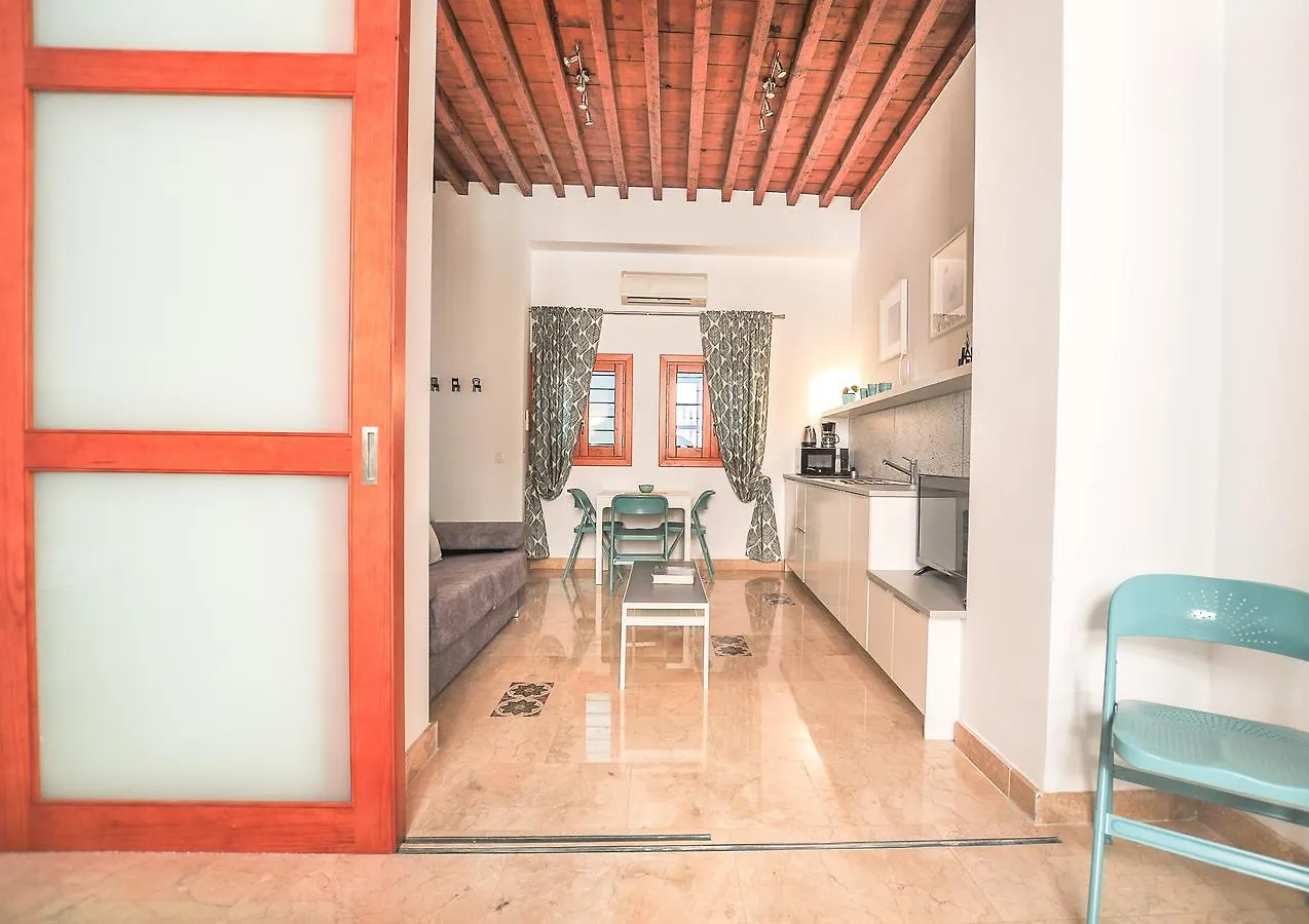 Renthas Vid Loft Apartment Malaga Spain