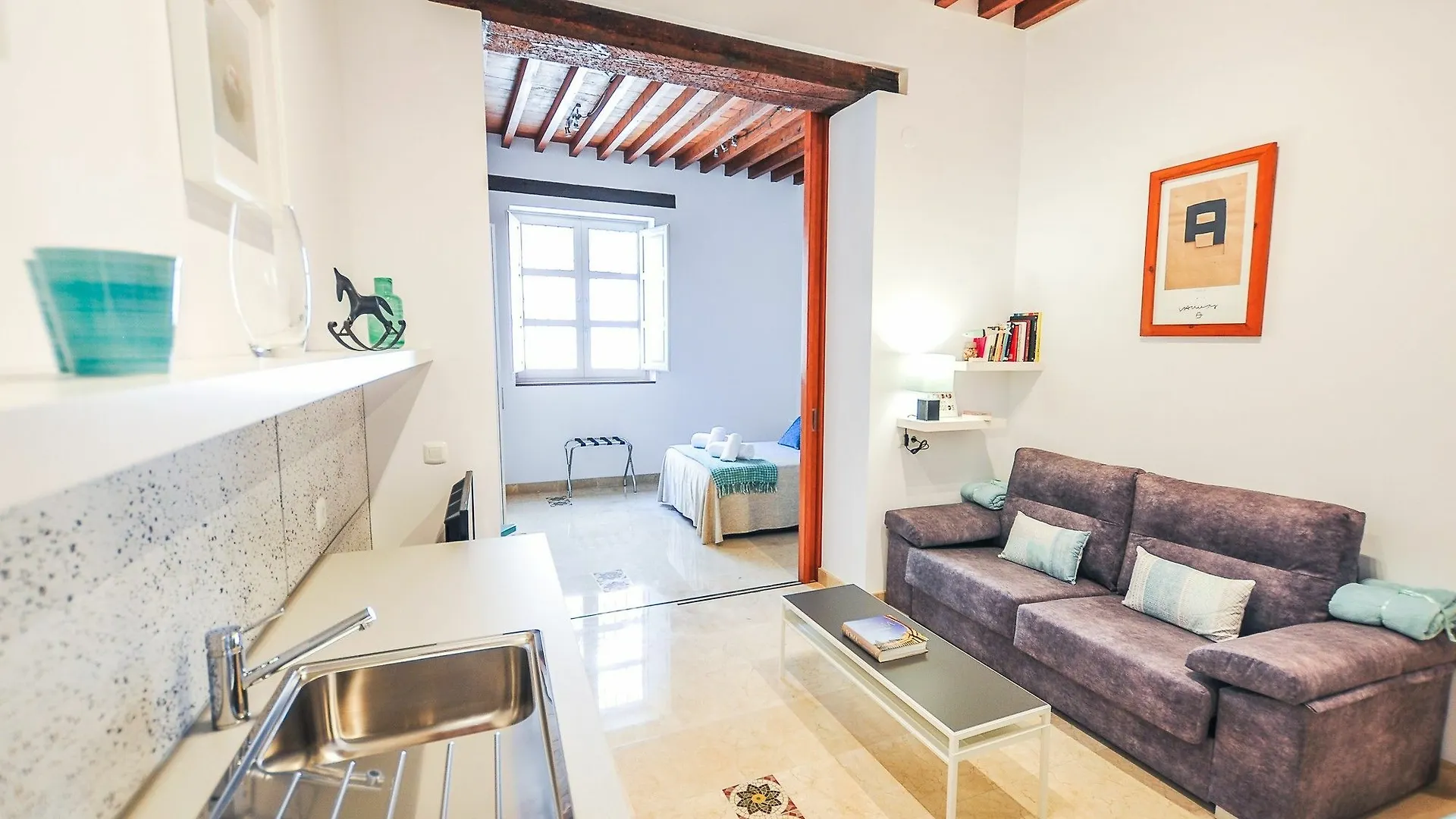 Renthas Vid Loft Apartment Malaga